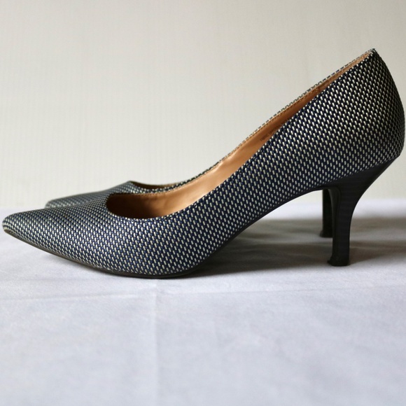 CHARLES JOURDAN 'Teresa' Pointed Toe Pumps 3" Heels Blue Grey Fabric Women's 8 - Picture 2 of 14